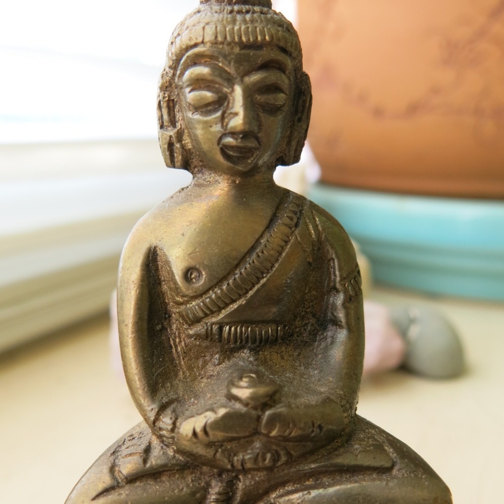 Tiny Buddha Statue/Figure